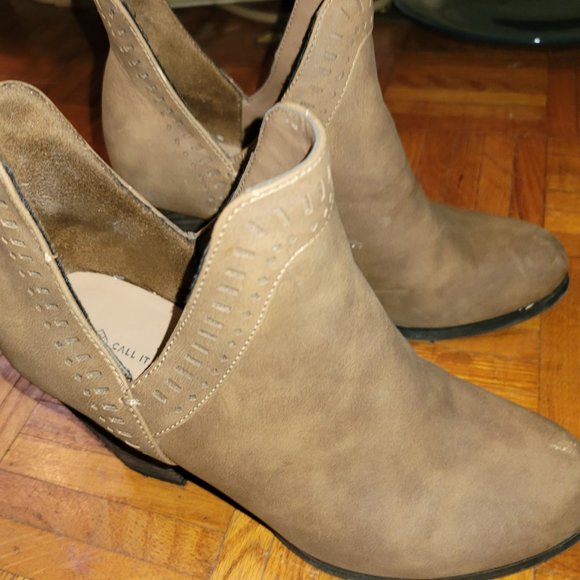 Call It Spring booties, size 7. Tan/Taupe colour - Picture 4 of 4